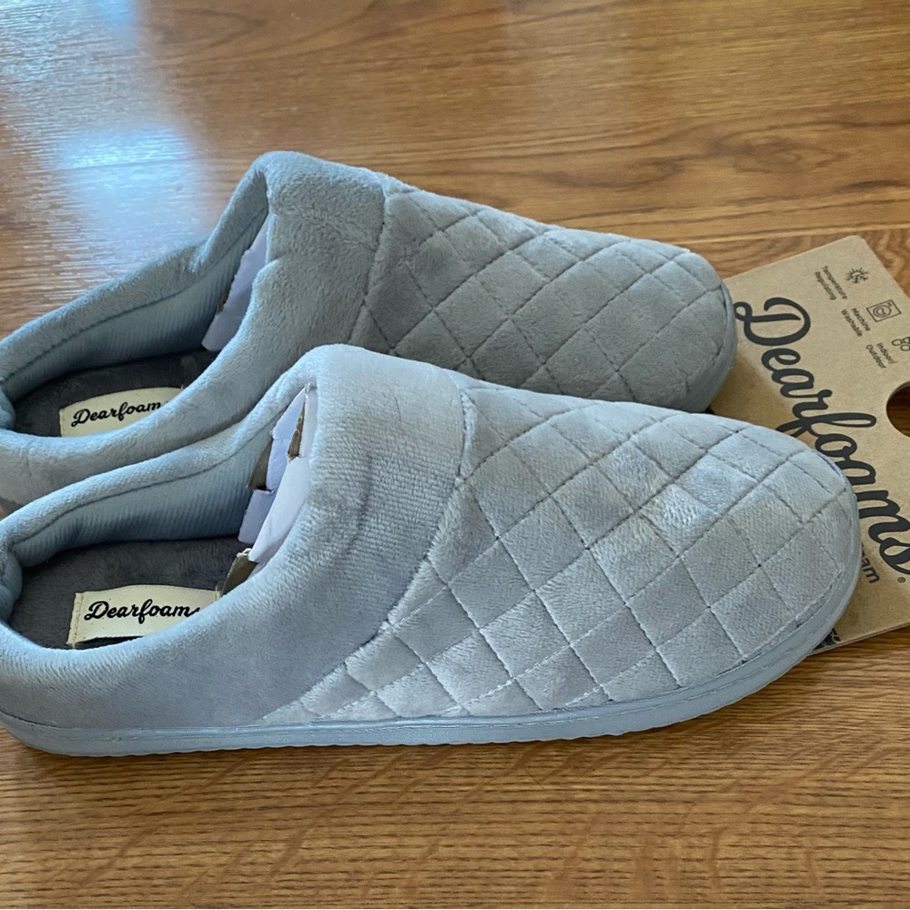Women’s Slippers Dearfoams NWT L 9 10 Gray